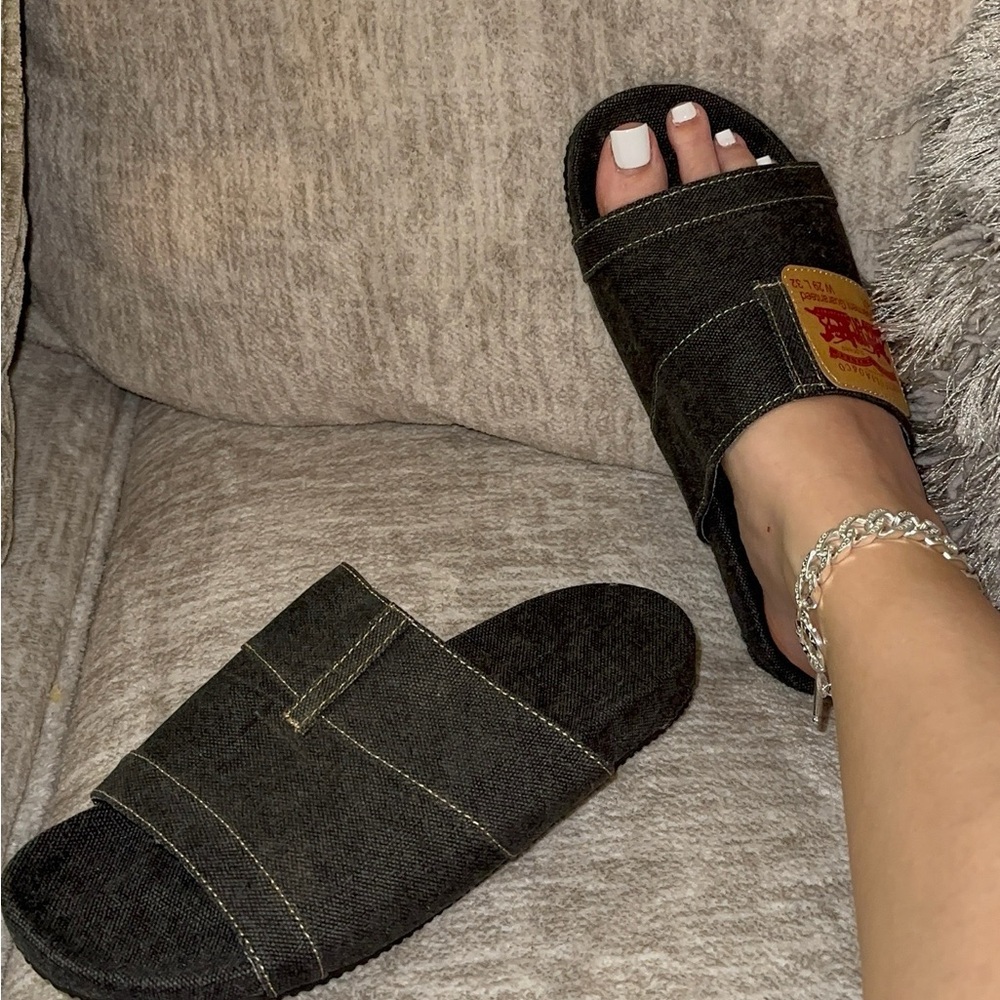 Black Denim Slide Sandals sizes 7, 8, 10 - Picture 3 of 3